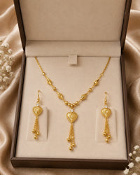 Gold Heart Pendant Jewelry Set – Elegant Necklace & Matching Tassel Earrings